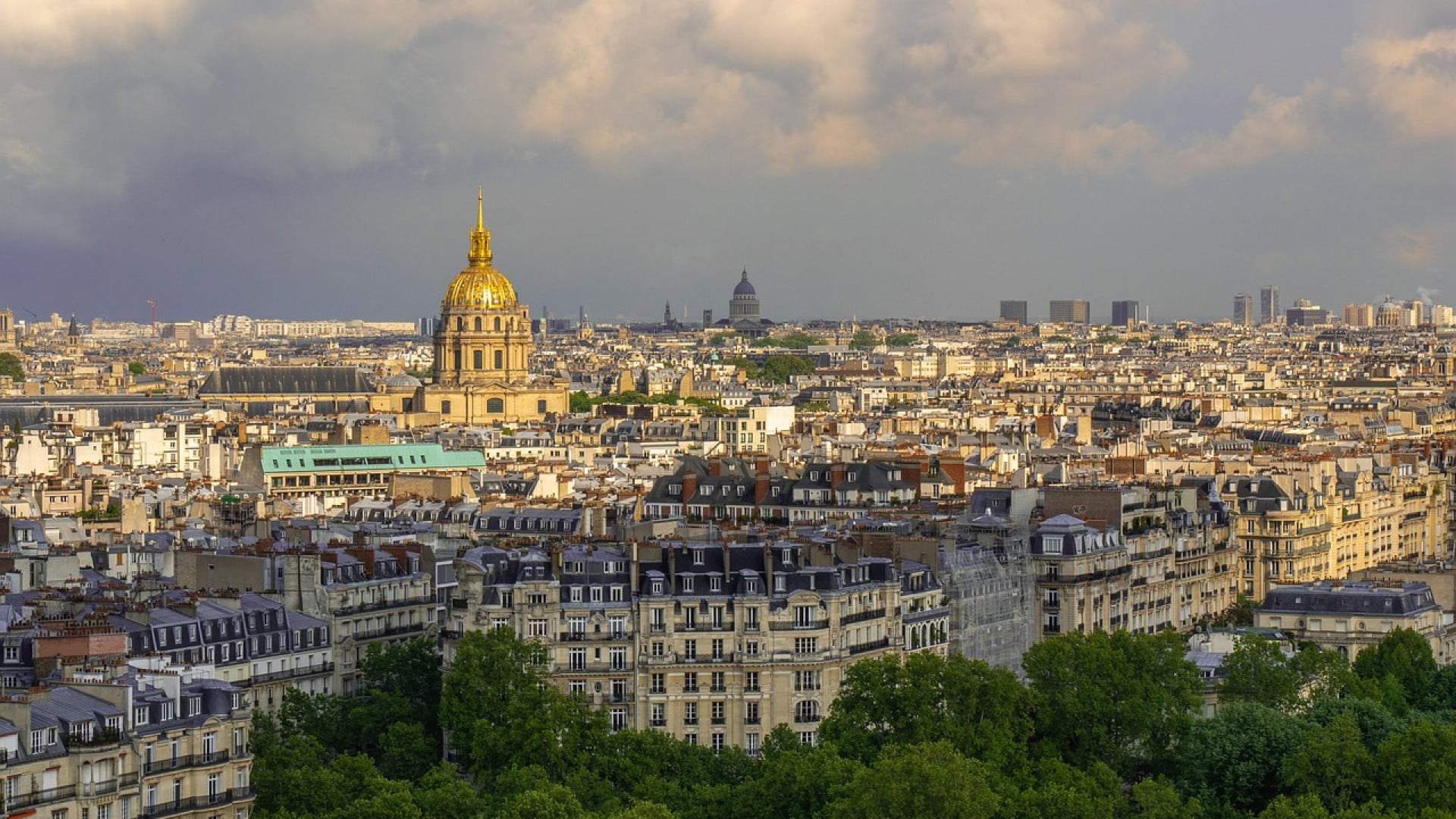 Investissement immobilier à Paris et sa périphérie : pourquoi faire appel à un promoteur immobilier ?