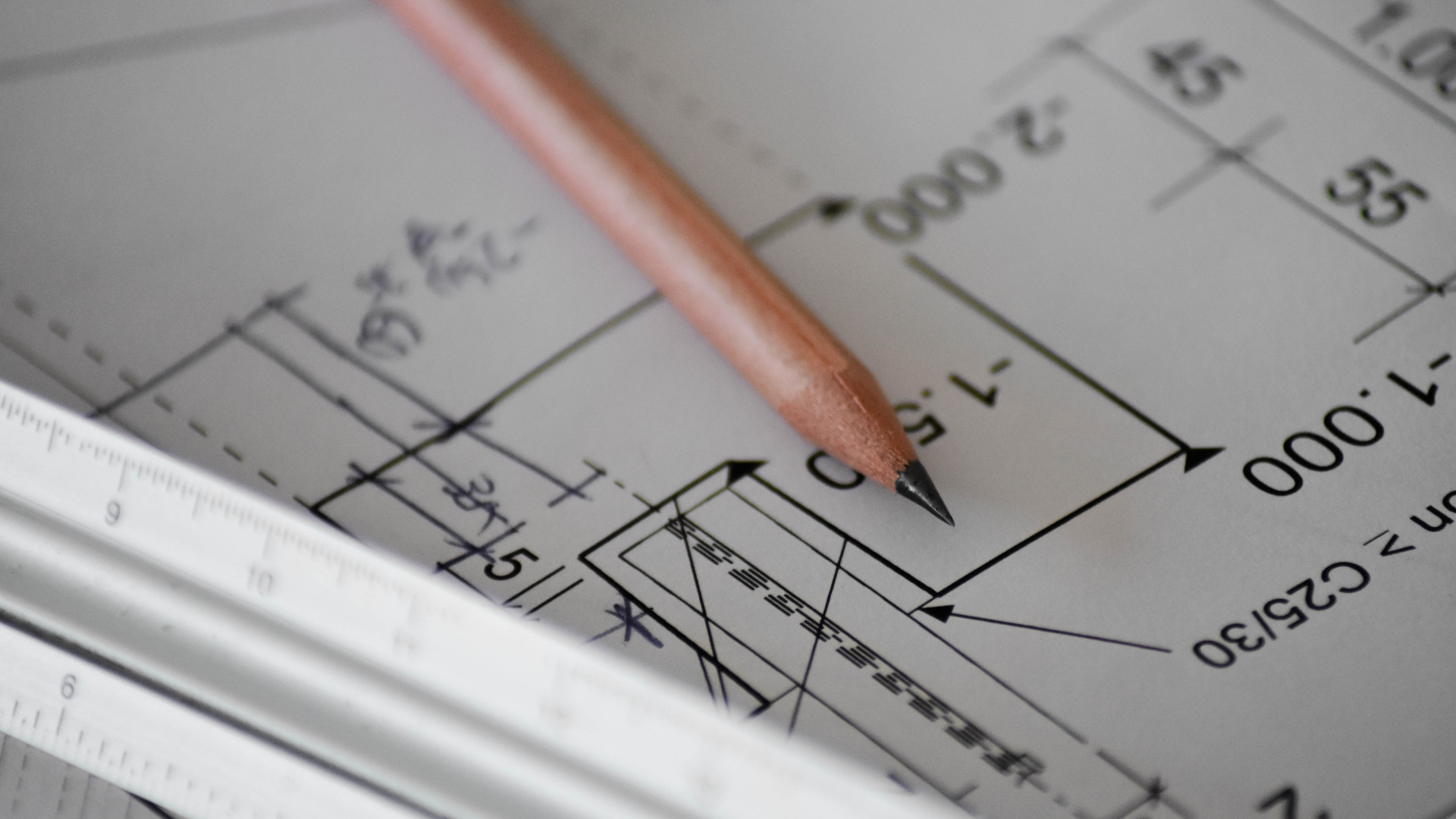 La maîtrise d&rsquo;oeuvre des projets roannais : un atout pour vos constructions et rénovations