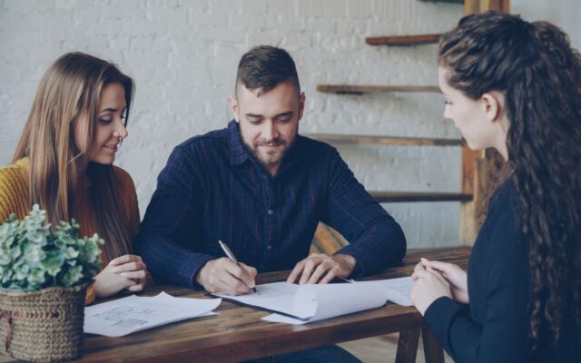 Crédit relais immobilier : fonctionnement, types et conseils